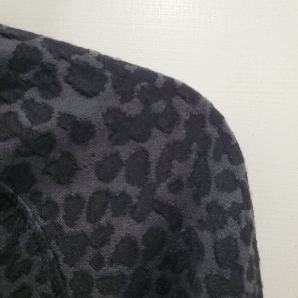 Lucy Women's Black Textured Leopard Print Mock Neck 1/2 Zip Knit Active Jacket S - Picture 4 of 9